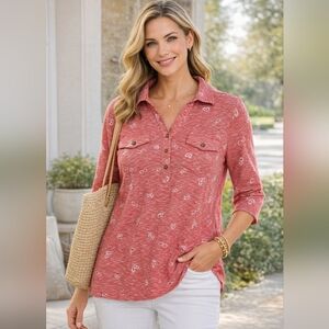 Emily Daniels Womens XL Red Sunglasses Sandals Print Top Henley Button Casual.